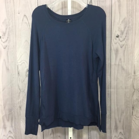 Active Life Tops - Active Life Split Side Thumbhole Pullover SMALL